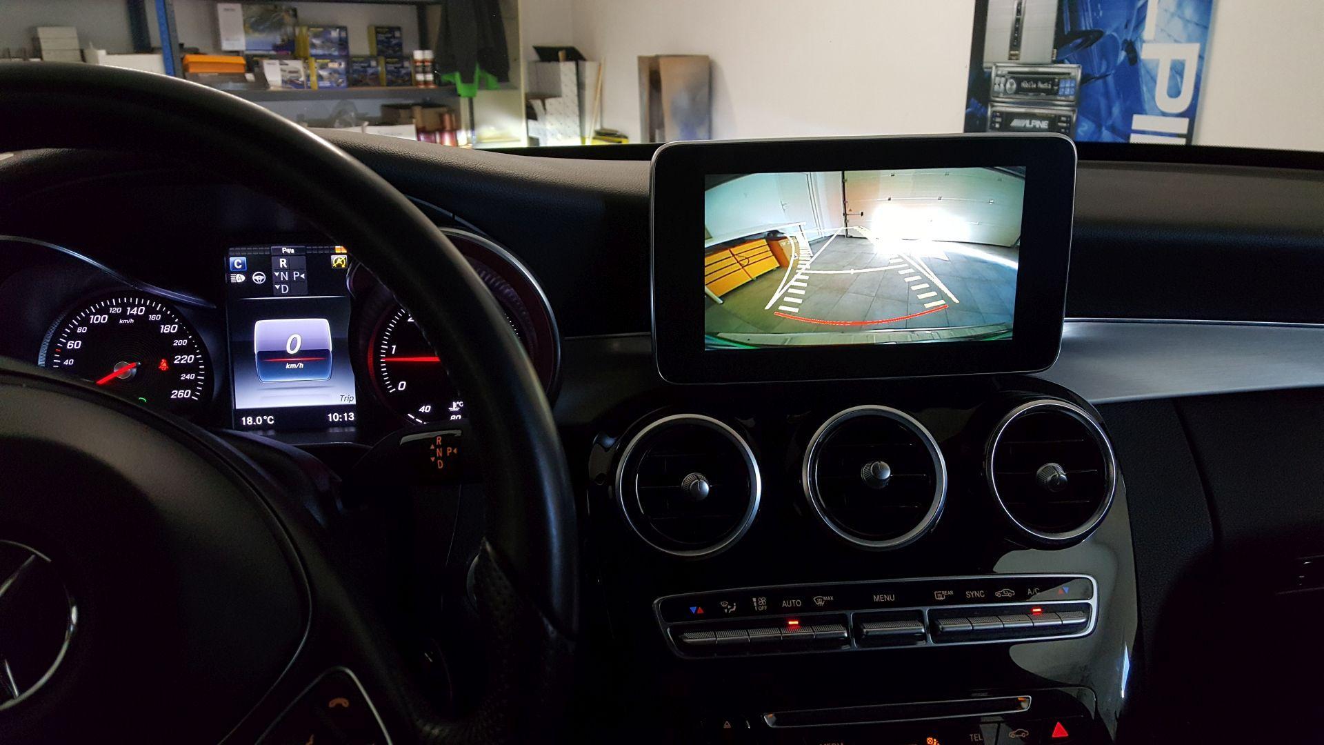 Mercedes C (W205): kamera na tovarniškem zaslonu 8