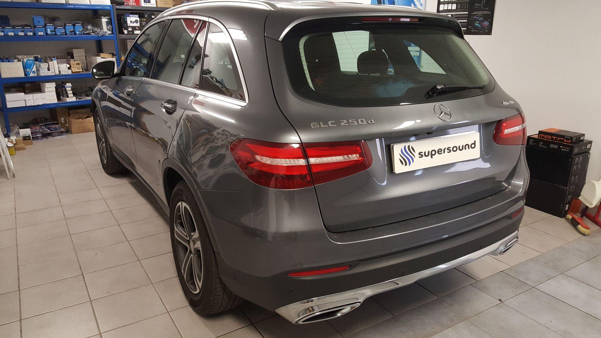 Mercedes GLC: kamera in telefonski "Mirroring" 9