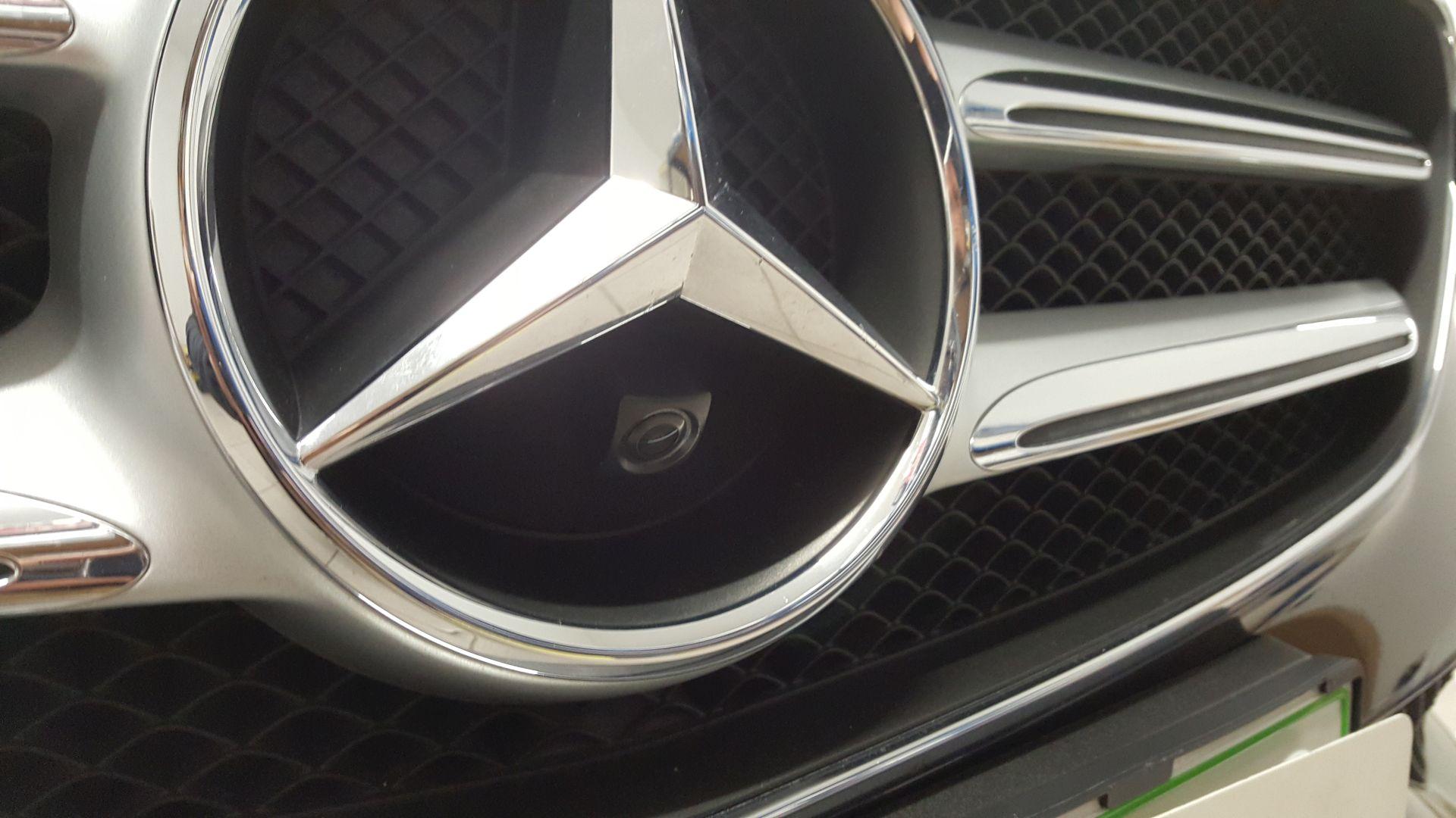 Mercedes E (W213): kamera spredaj in zadaj 3