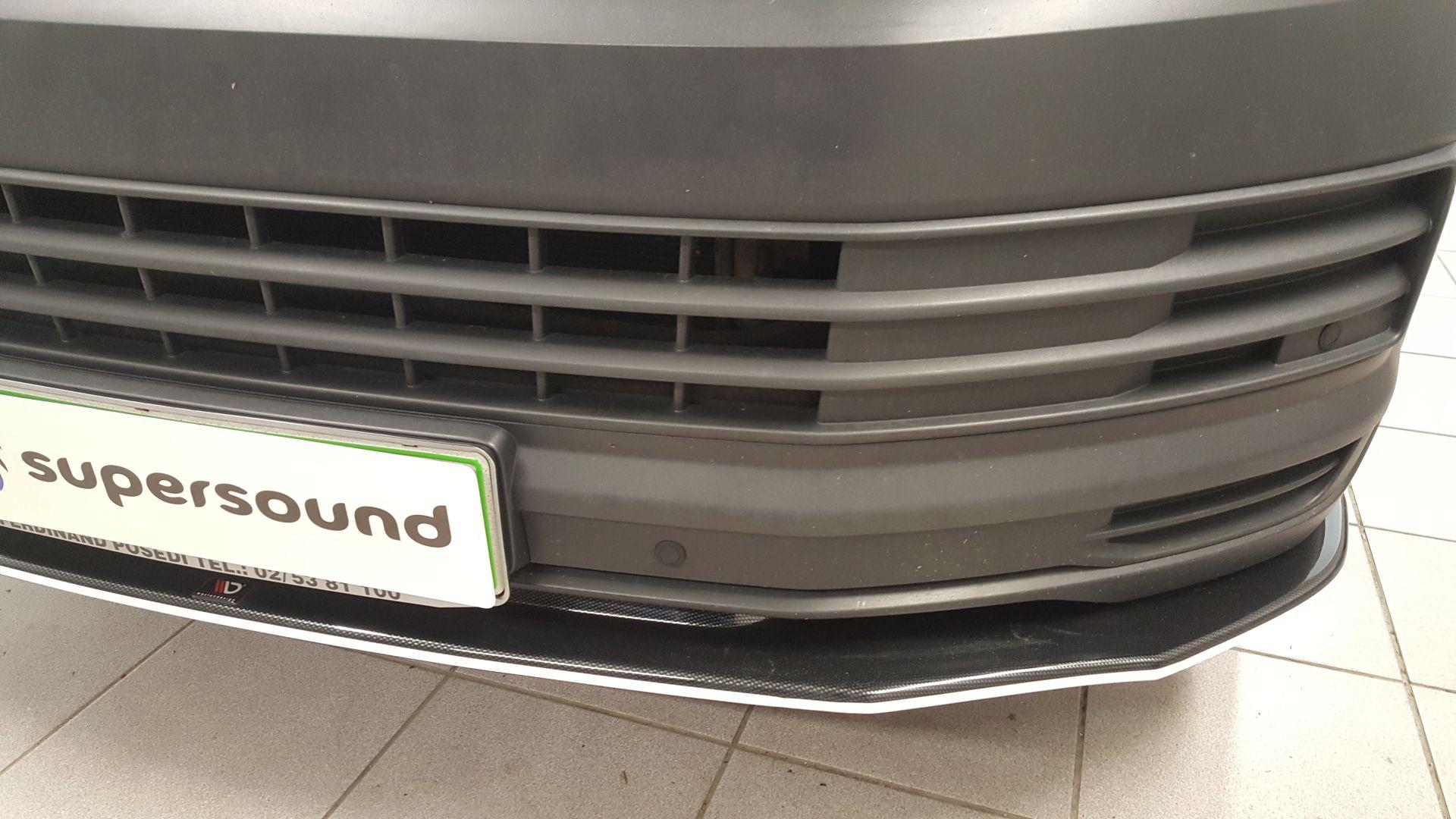 VW Transporter (2016): 2x parkirni senzorji z LED prikazom 4