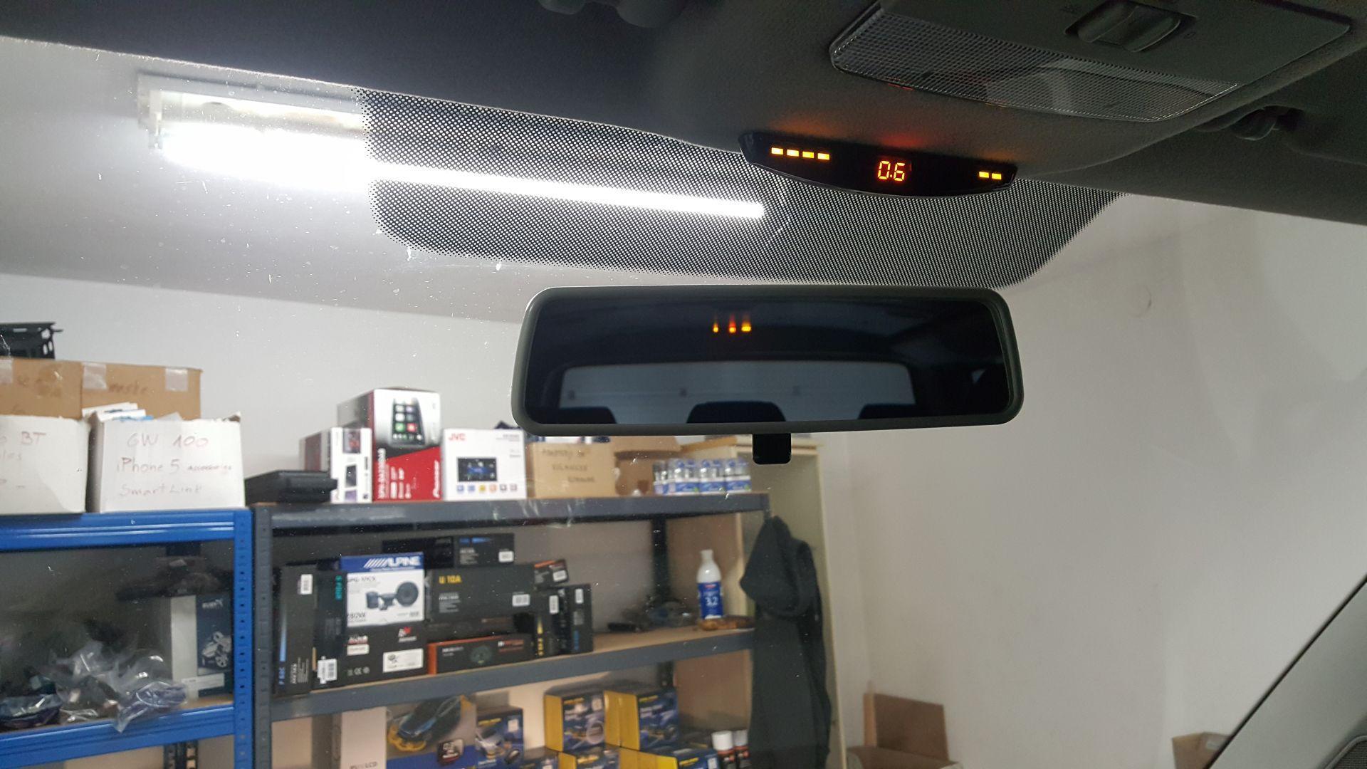 VW Transporter (2016): 2x parkirni senzorji z LED prikazom 16