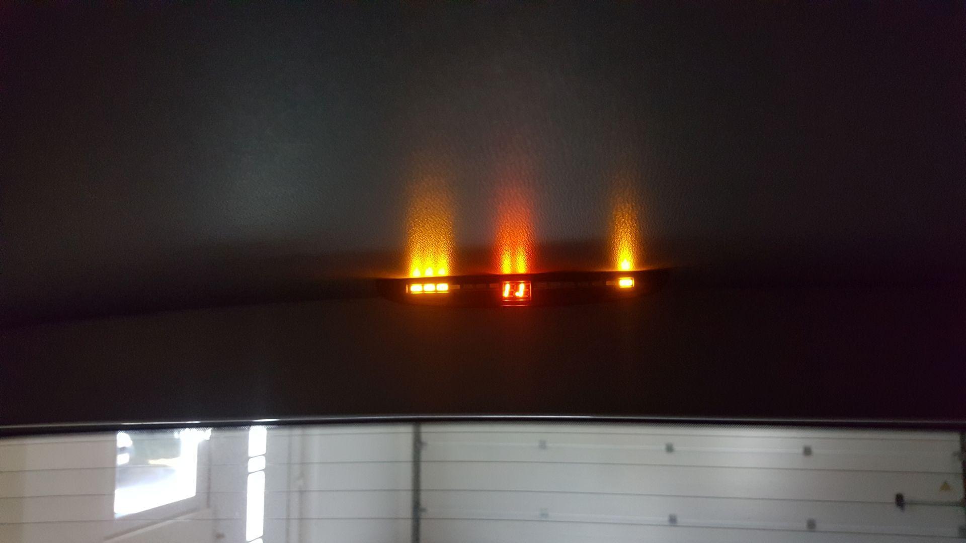 VW Transporter (2016): 2x parkirni senzorji z LED prikazom 18