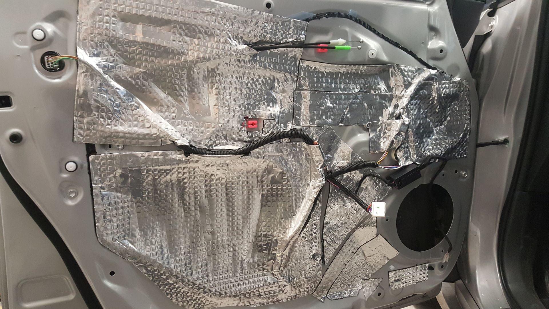 Toyota Corolla Verso (2018): novi zvočniki in izolacija 6
