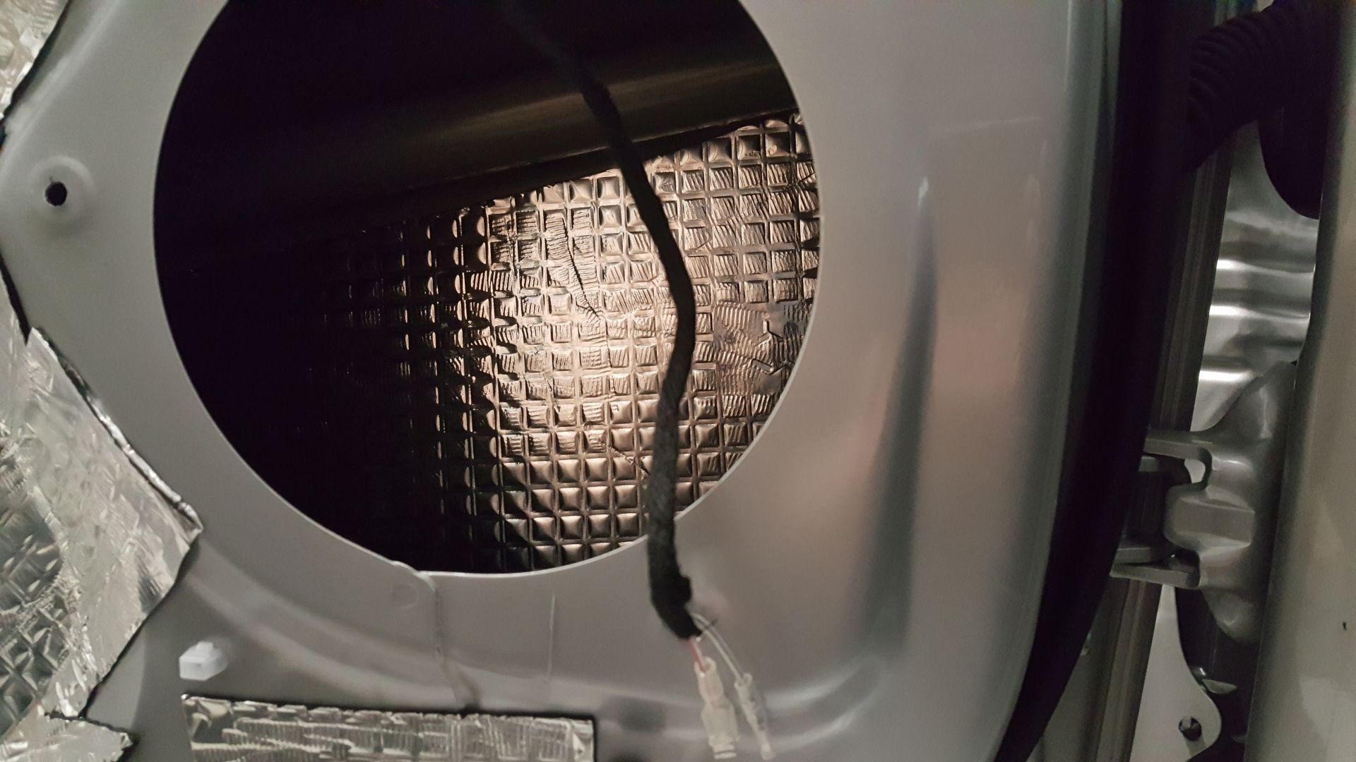 Toyota Corolla Verso (2018): novi zvočniki in izolacija 7