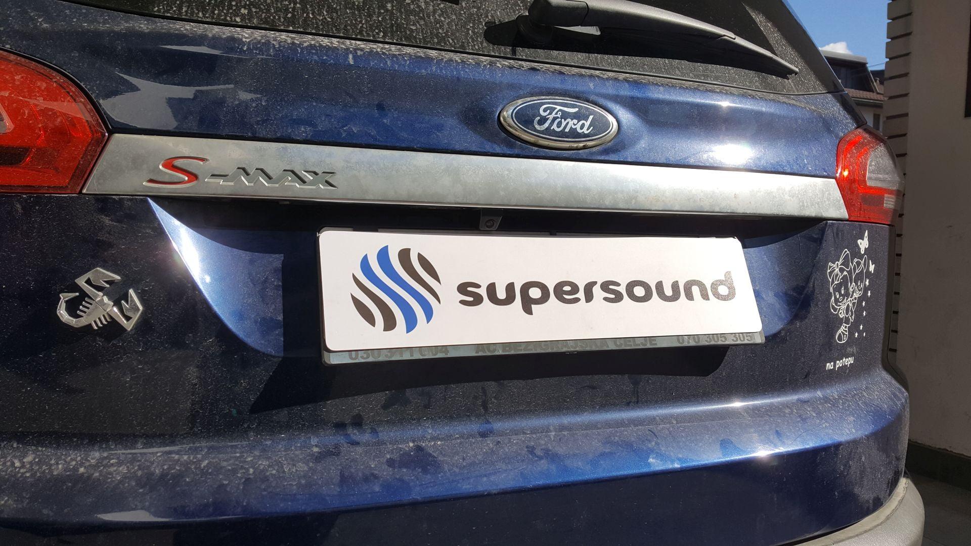 Ford S-Max: vzvratna kamera na dvižni LCD 4