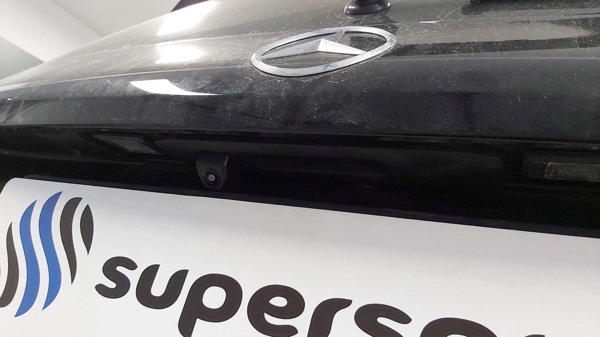 Mercedes GLC (2016): vzvratna kamera na OEM zaslonu 10