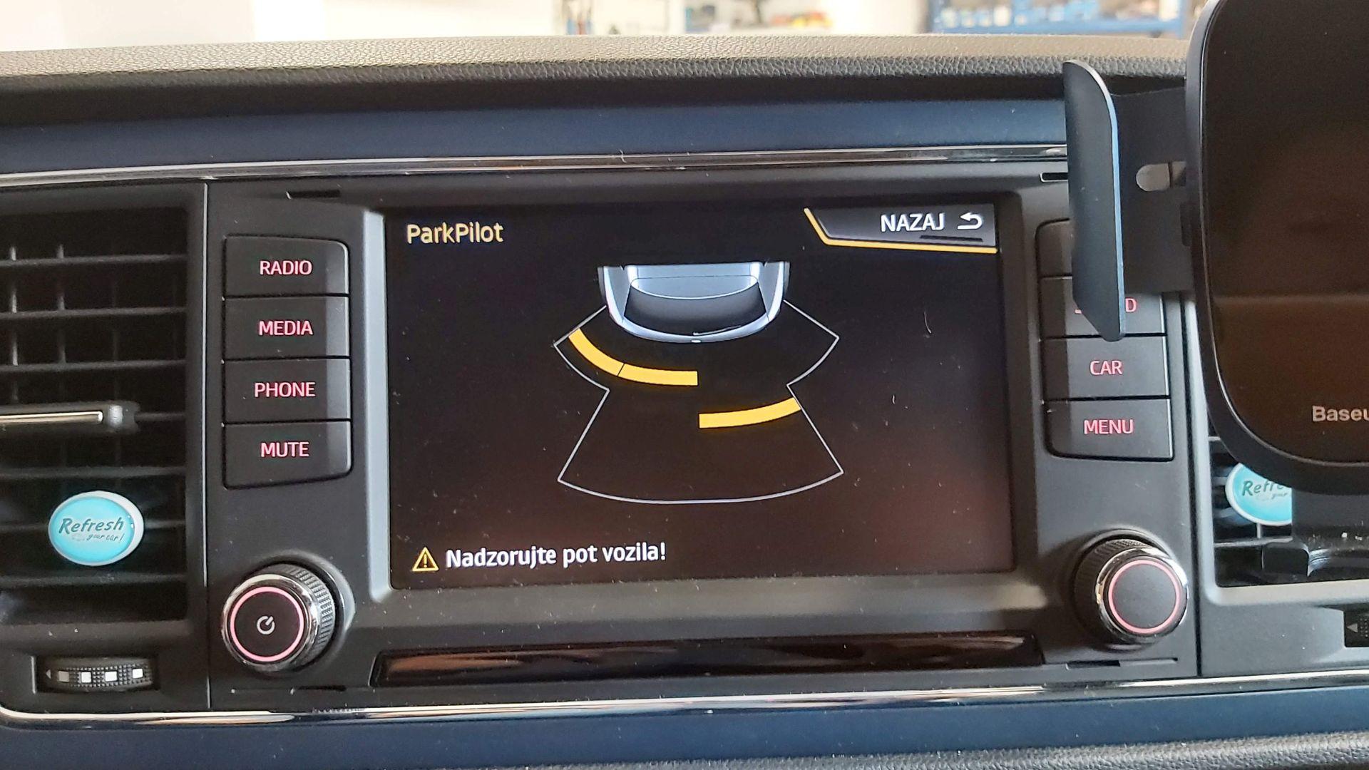 Seat Leon (5F): tovarniški parkirni senzorji 7