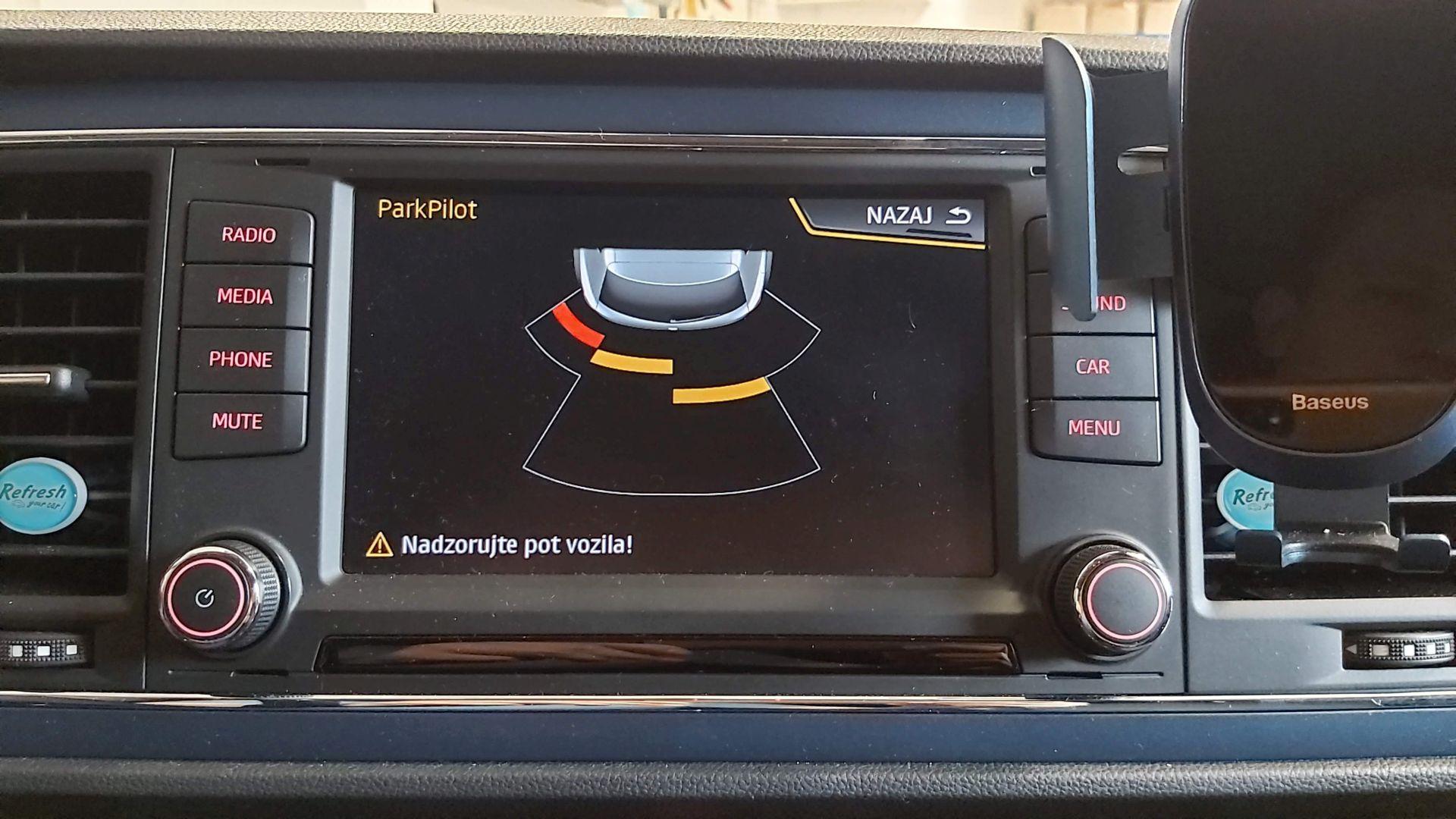 Seat Leon (5F): tovarniški parkirni senzorji 8