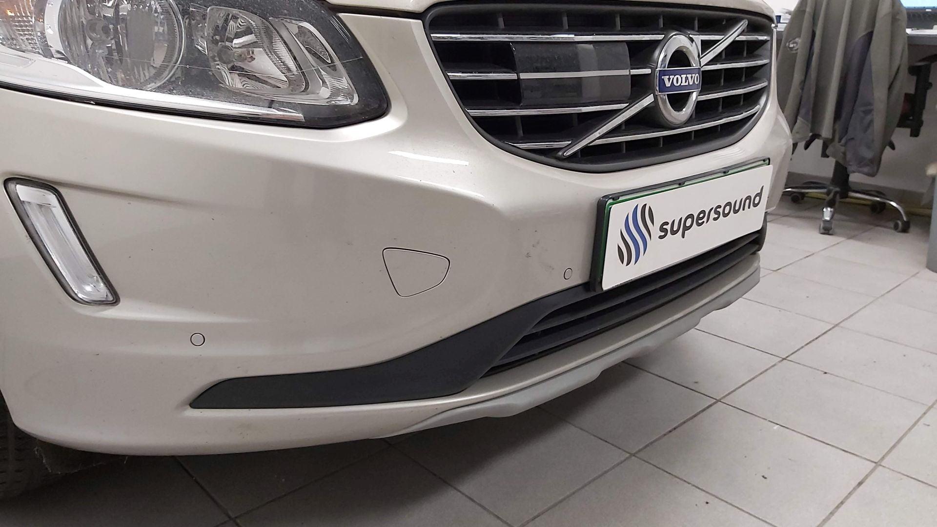Volvo XC60: kamera in sprednji senzorji 2