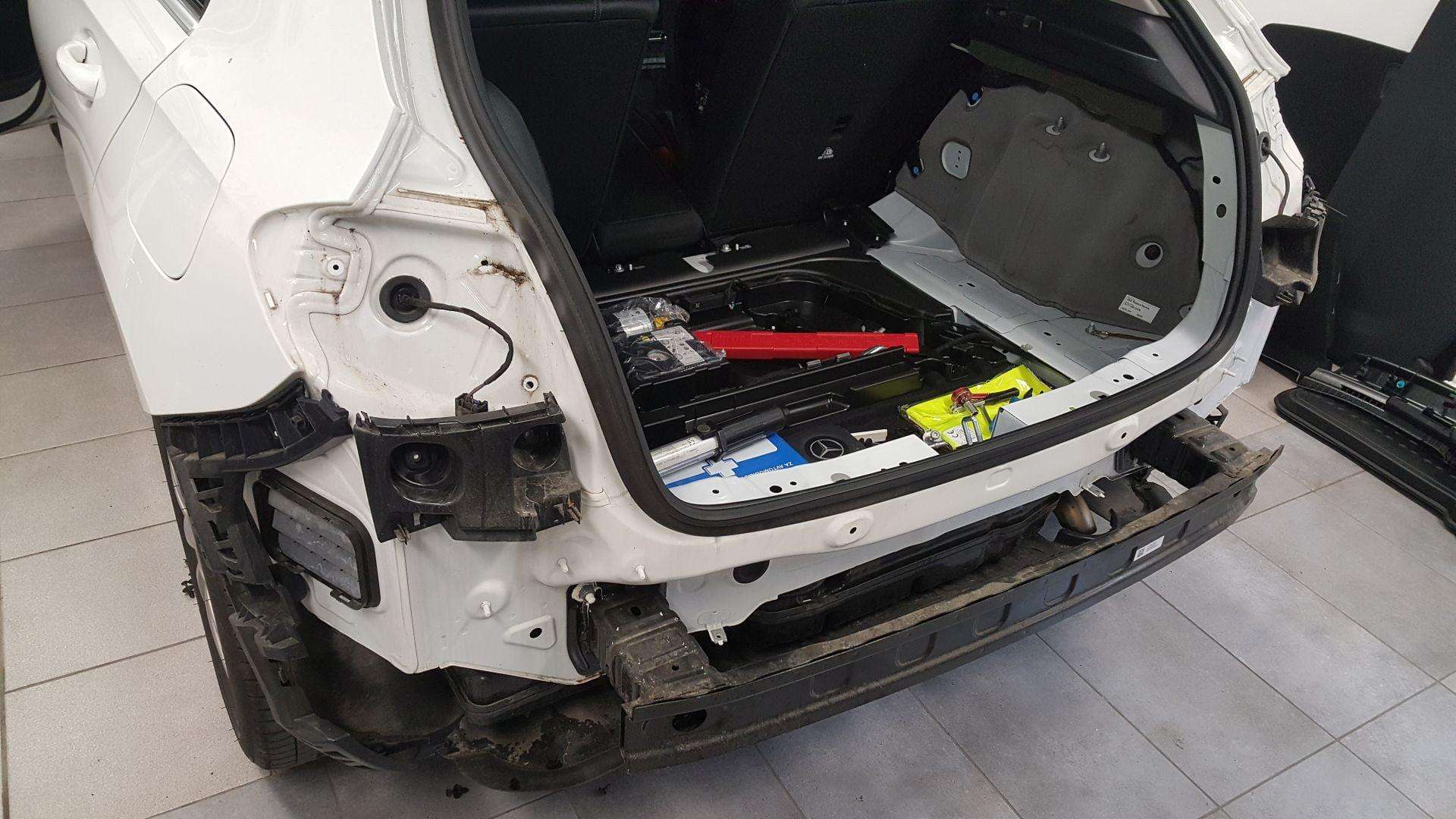 Mercedes A (2018): parkirni senzorji spredaj in zadaj 4