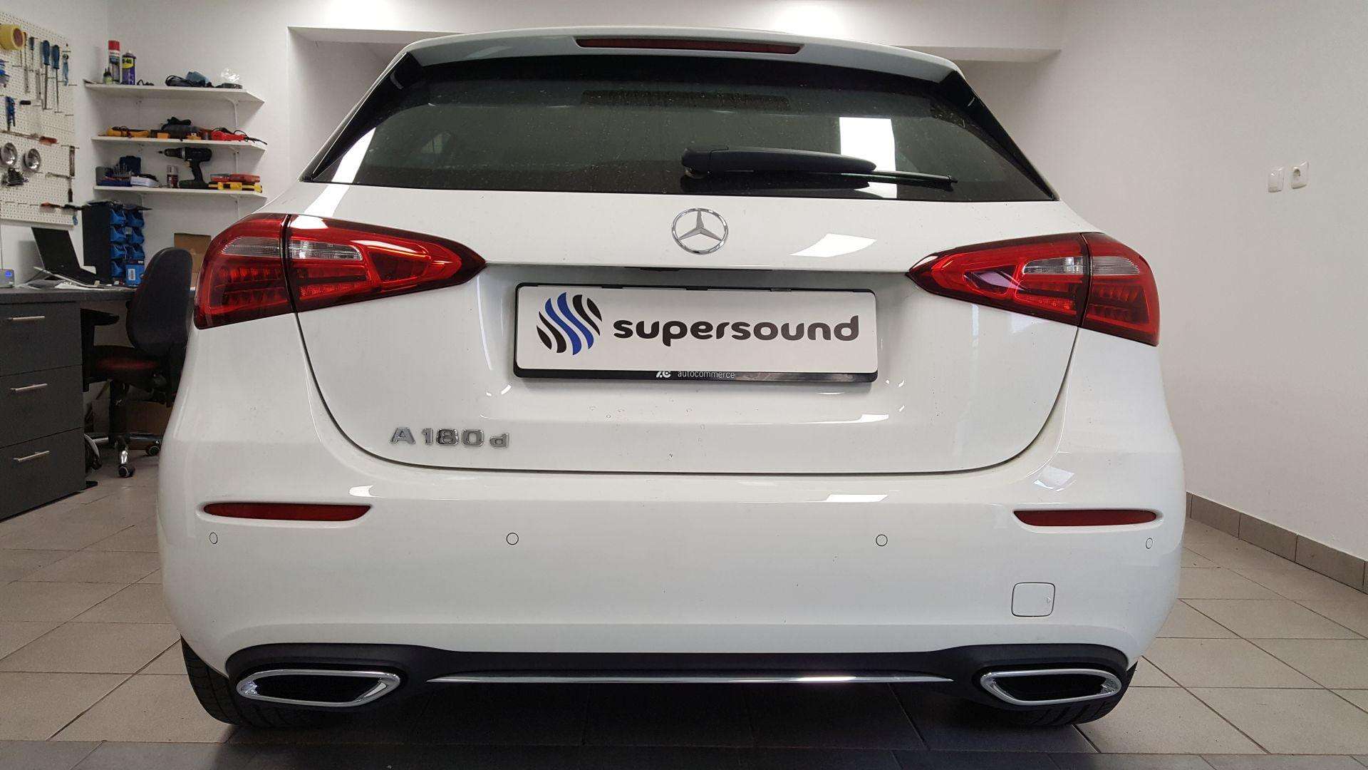 Mercedes A (2018): parkirni senzorji spredaj in zadaj 9