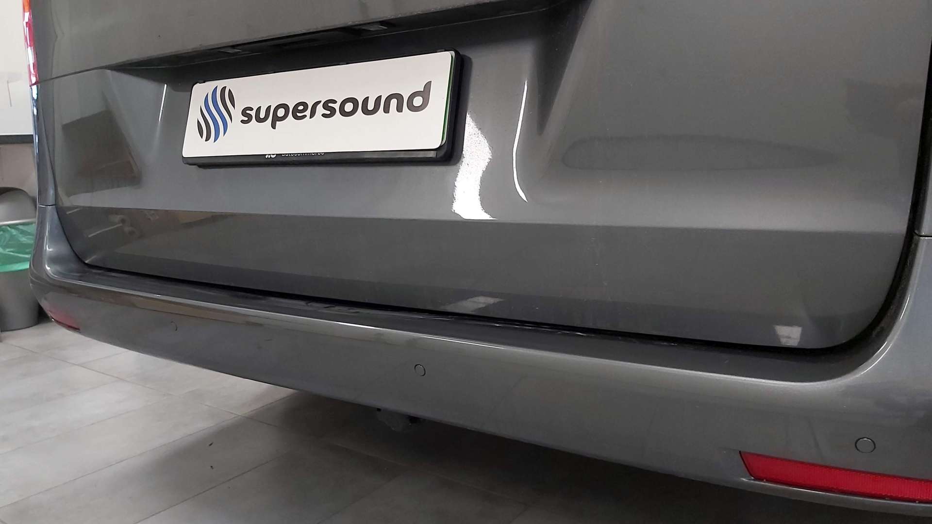 Mercedes Vito (2020): 2x parkirni senzorji z LED prikazovalnikom 7