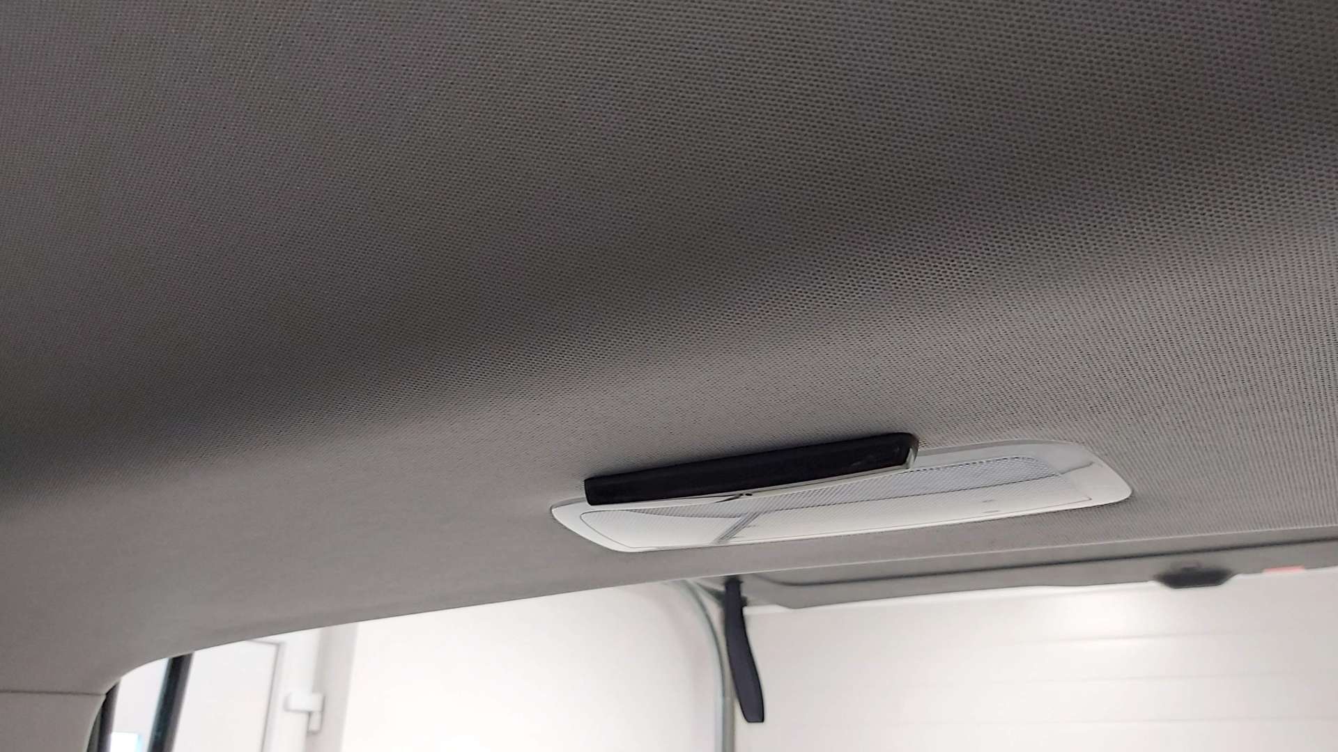 Mercedes Vito (2020): 2x parkirni senzorji z LED prikazovalnikom 13