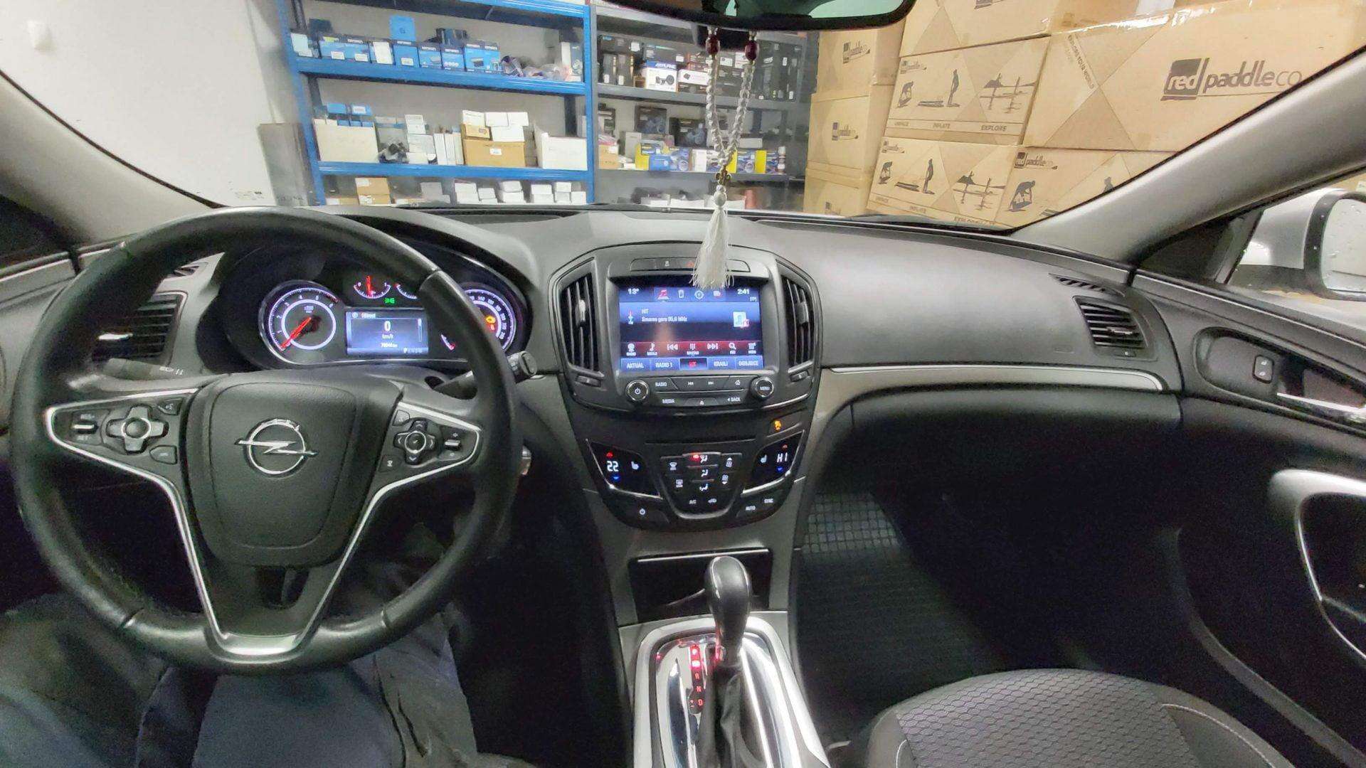 Opel Insignia (2017): vzvratna kamera za IntelliLink 6