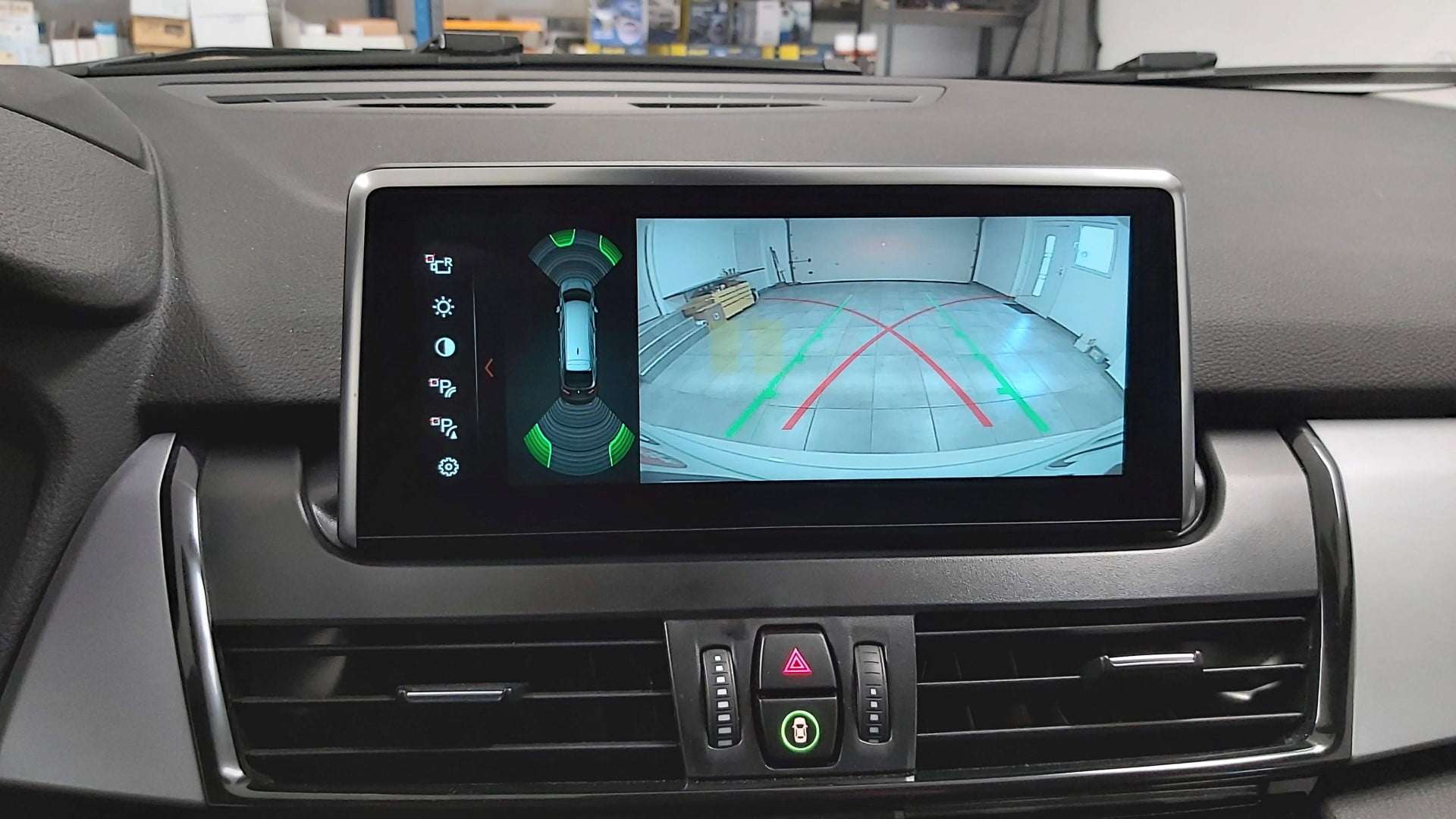 BMW 2 ActiveTourer - kamera na NBT2 6