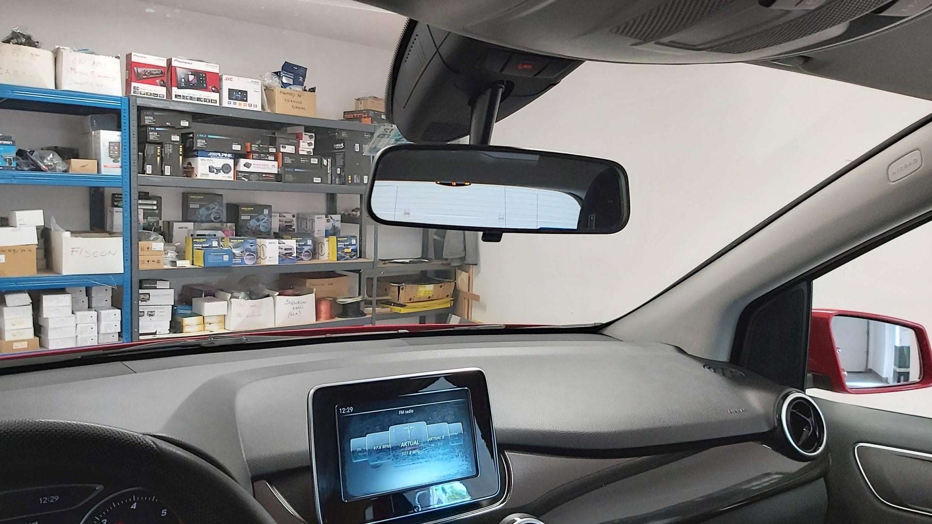 Mercedes B (2015) - zadnji parkirni senzorji z LED prikazovalnikom 5