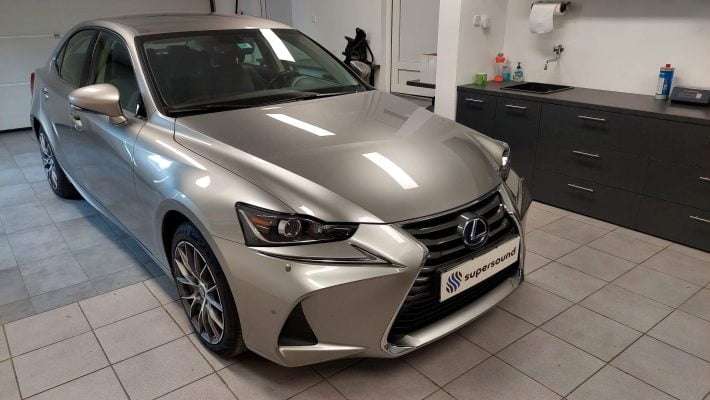 Lexus IS300 (2017) - parkirni senzorji spredaj in zadaj 9