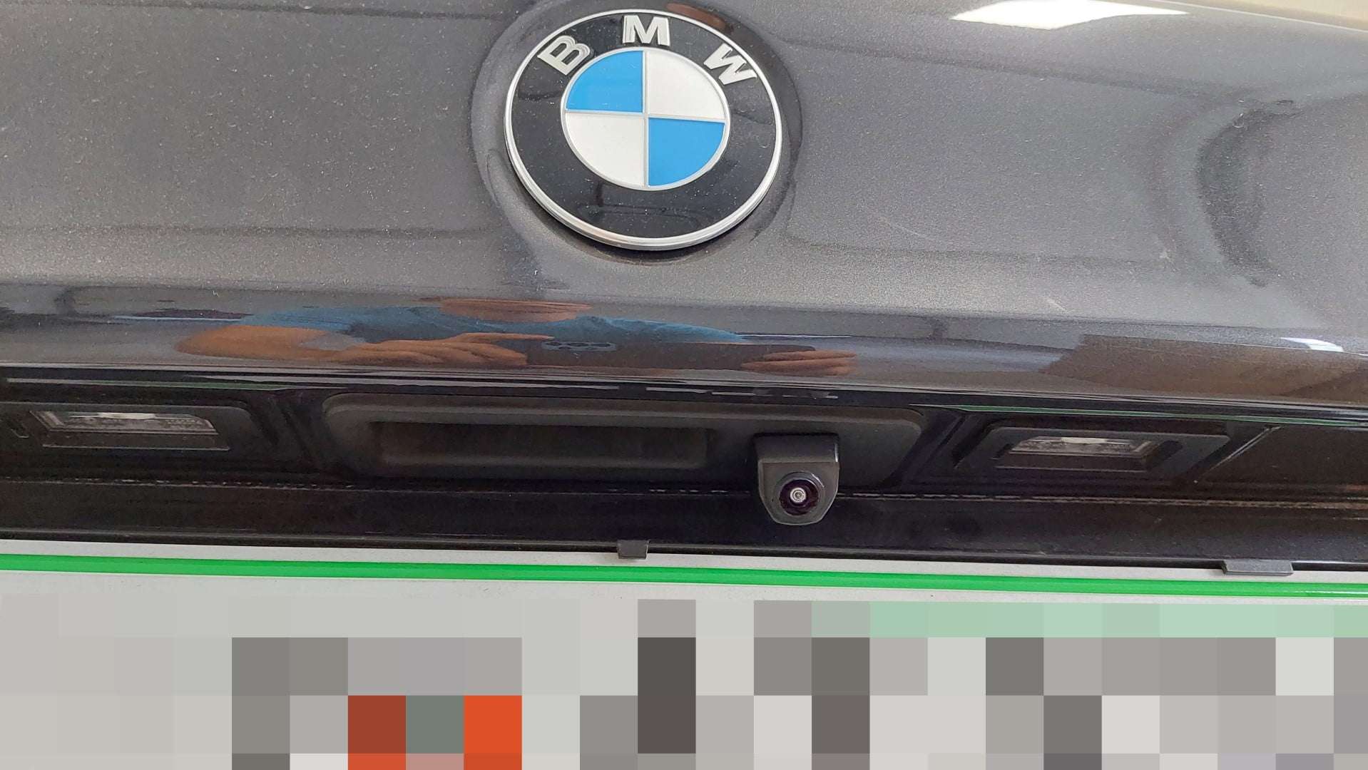 BMW serije 5 (G30) - kamera na NBT2 3