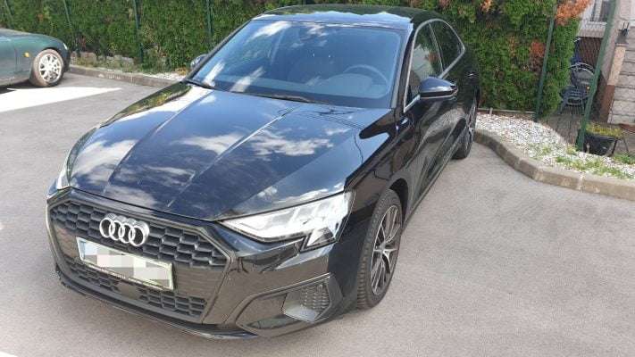 Audi A3 Sedan (2022) - Parkirni senzorji spredaj in zadaj 2