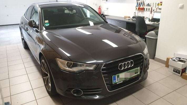 Audi A6 Sedan (2012) - kamera na OEM 4