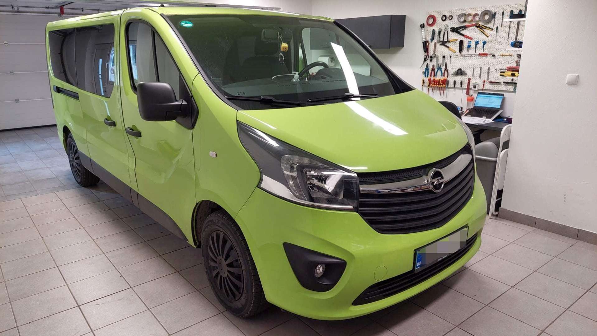 Opel Vivaro (2015) - 2x kamera na LCD zaslon v ogledalu 1