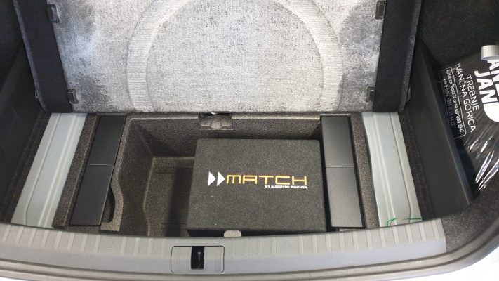 Skoda Octavia (2024) - dodatni subwoofer 2
