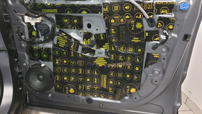 Renault Austral (2024) - komplet izolacija 4