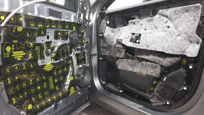 Renault Austral (2024) - komplet izolacija 3