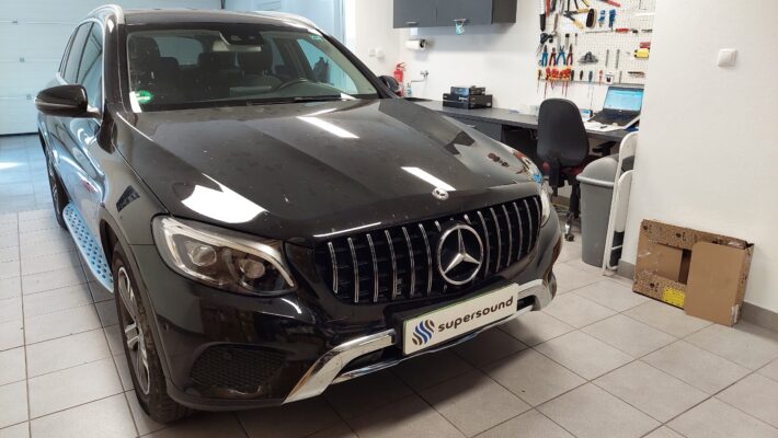 Mercedes GLC - novi sprednji zvočniki in aktivni nizkotonec 8