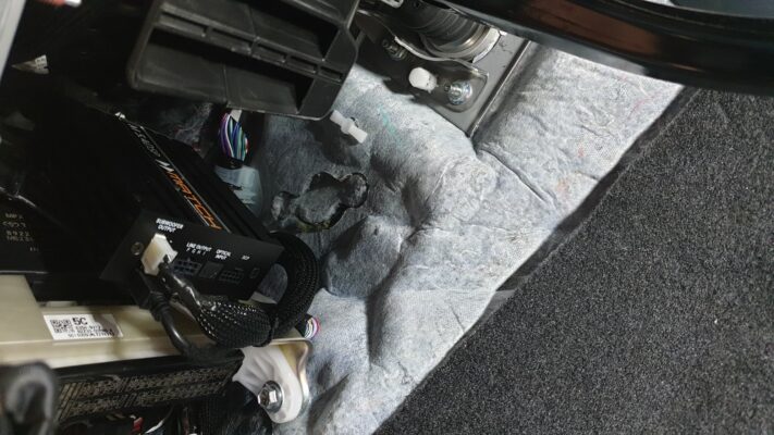 Toyota Corolla karavan (2022) - ojačevalec in nizkotonec Match 5