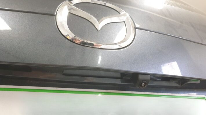 Mazda 5 (2012) - kamera LCD ogledalo 5inch 2