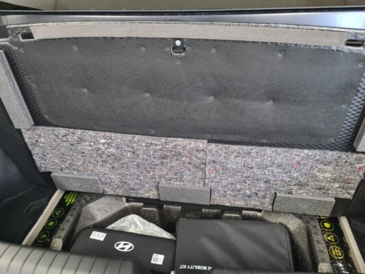 Hyundai Ioniq 6 (2025) – kompletna zvočna izolacija 11